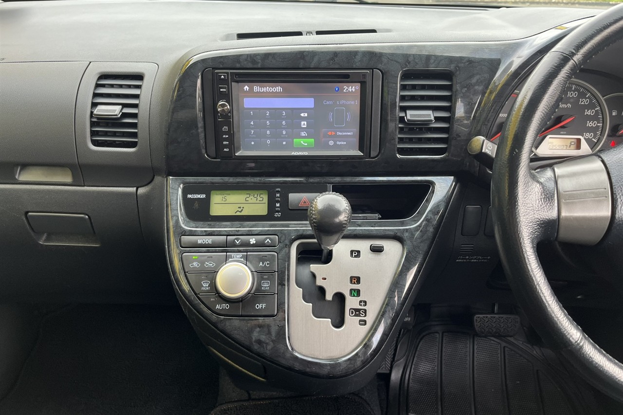 2006 Toyota Wish