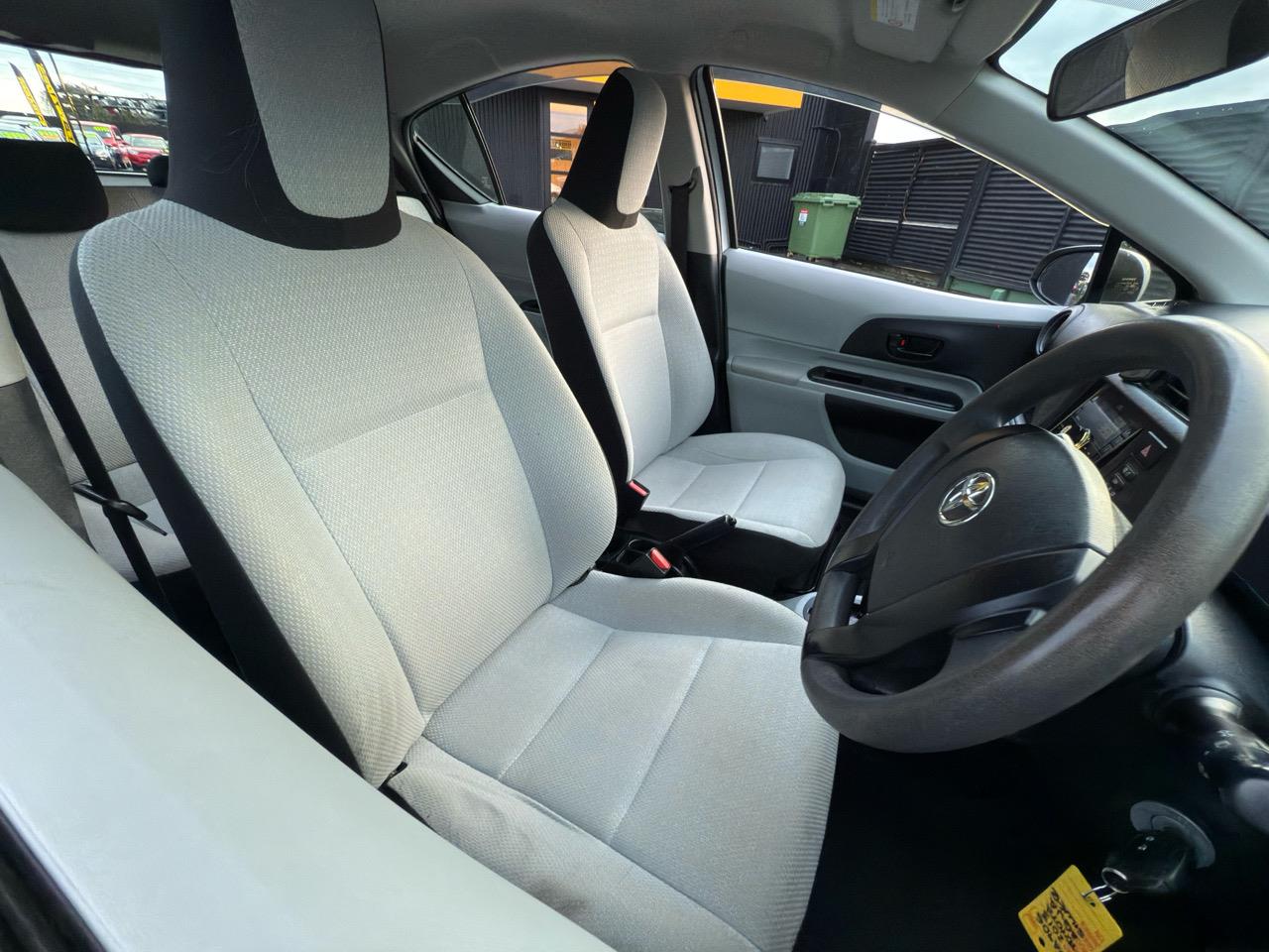 2013 Toyota Aqua