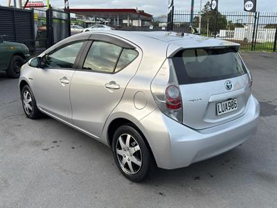 2013 Toyota Aqua - Thumbnail