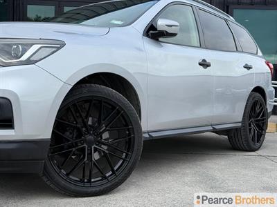 2019 Nissan Pathfinder - Thumbnail