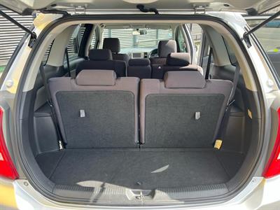 2004 Toyota Wish - Thumbnail