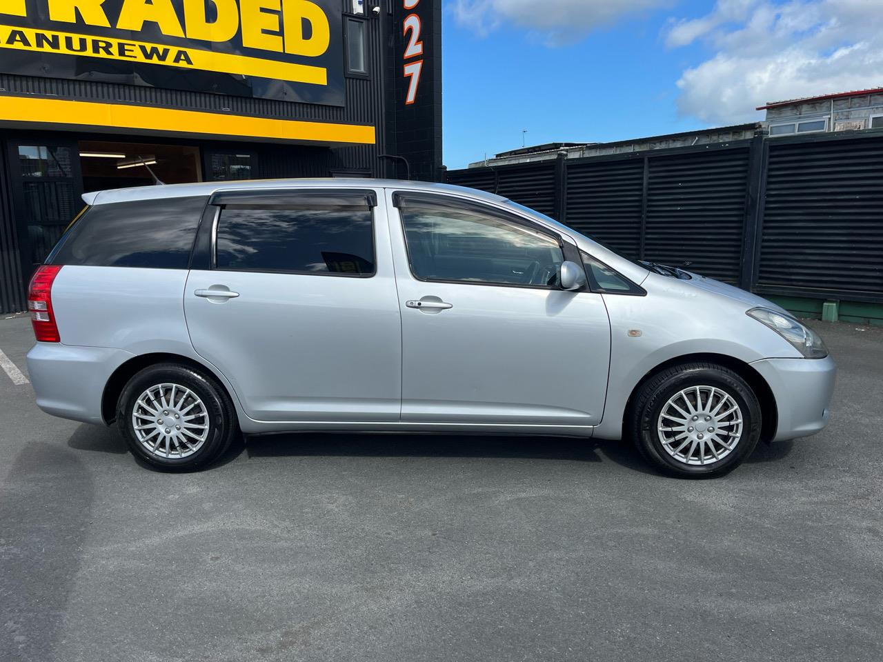 2004 Toyota Wish