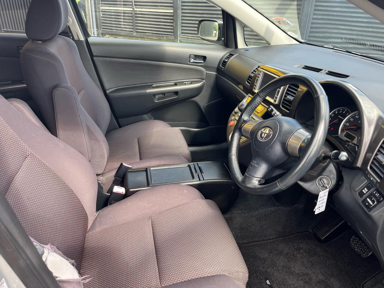 2004 Toyota Wish