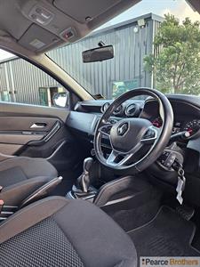 2021 Renault Duster - Thumbnail