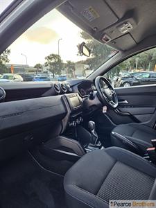 2021 Renault Duster - Thumbnail