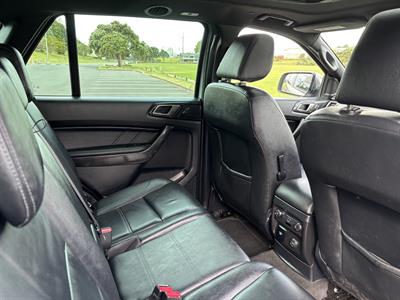 2020 Ford Everest - Thumbnail