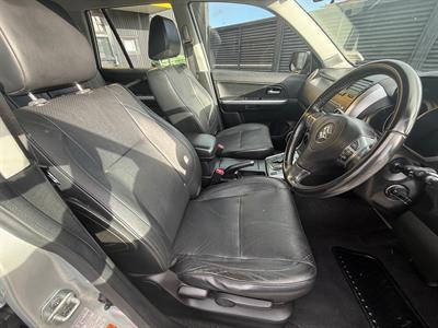 2010 Suzuki Grand Vitara - Thumbnail