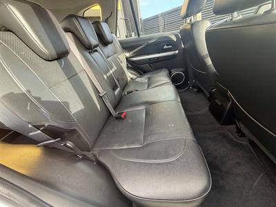 2010 Suzuki Grand Vitara - Thumbnail
