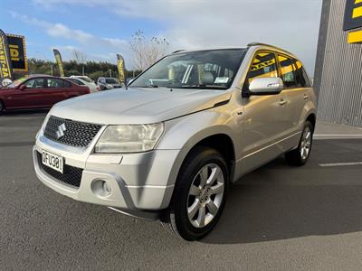 2010 Suzuki Grand Vitara - Thumbnail