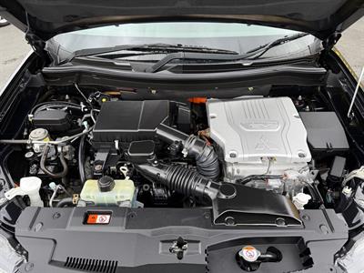 2014 Mitsubishi Outlander - Thumbnail