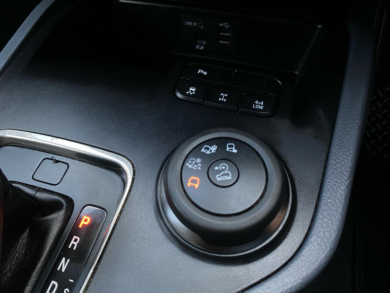 2016 Ford Everest