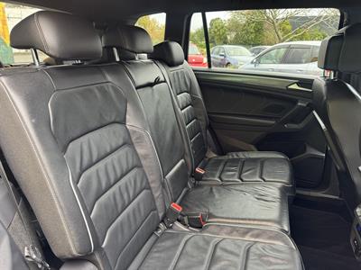 2021 Volkswagen Tiguan - Thumbnail