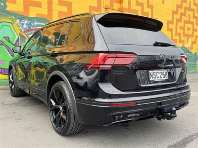 2021 Volkswagen Tiguan - Thumbnail