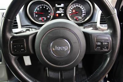 2012 Jeep Grand Cherokee - Thumbnail