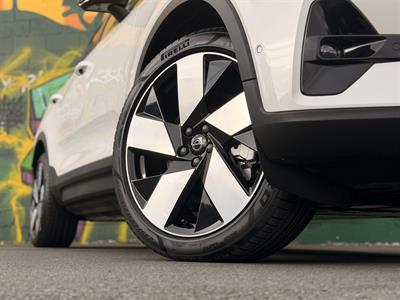 2023 Volvo C40 - Thumbnail