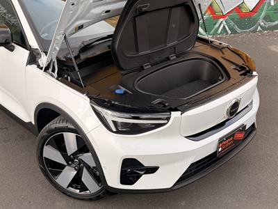 2023 Volvo C40 - Thumbnail