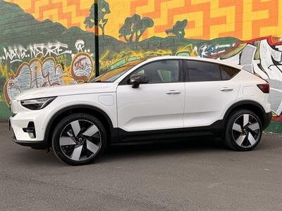 2023 Volvo C40 - Thumbnail