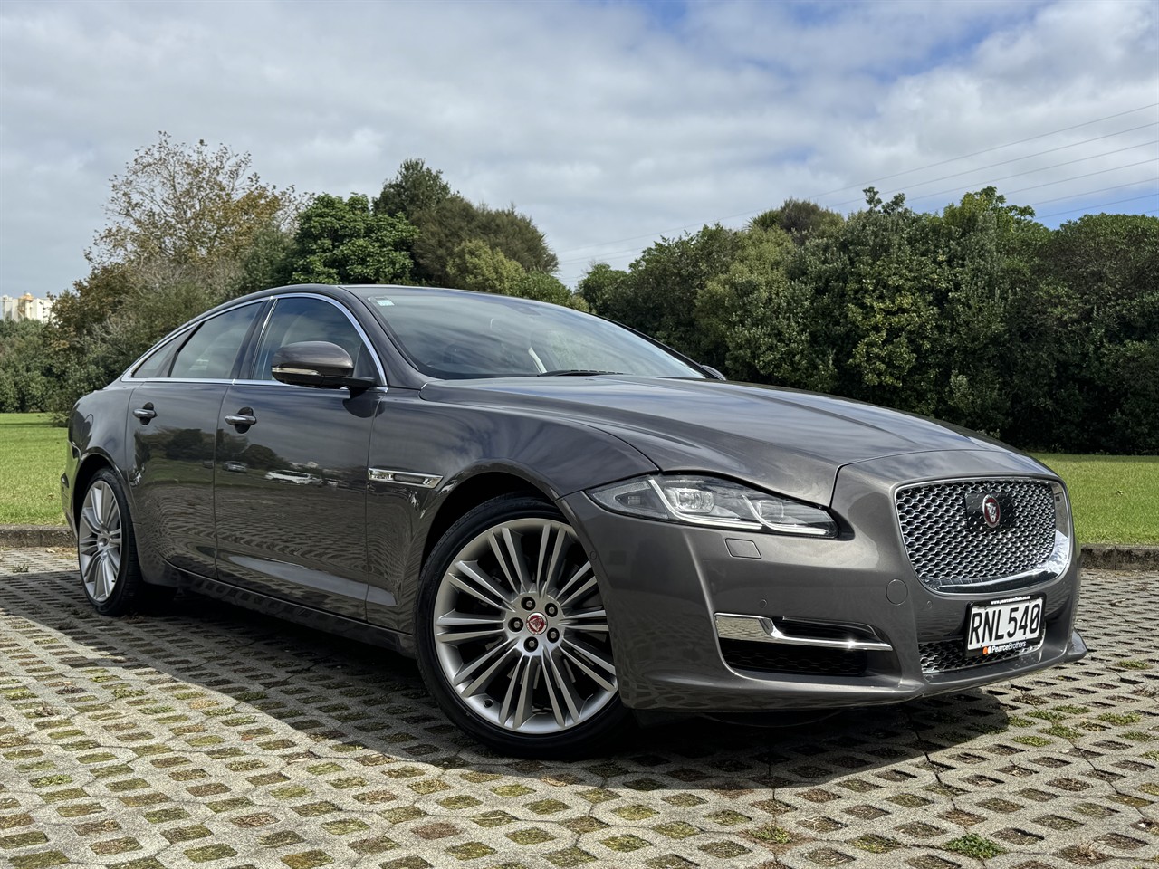 2016 Jaguar XJ
