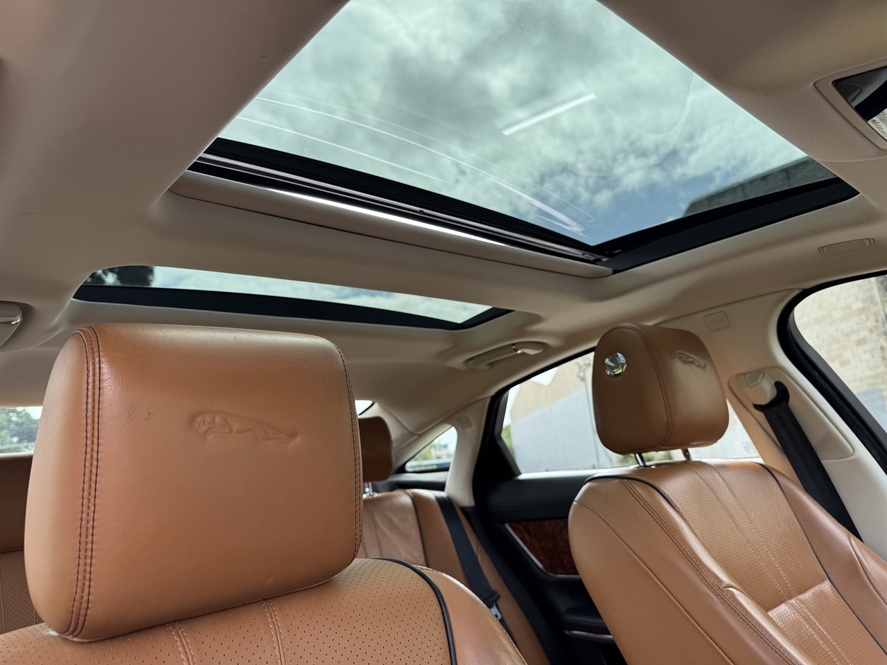 2016 Jaguar XJ