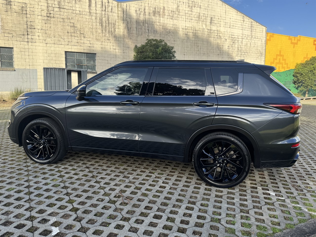 2024 Mitsubishi Outlander