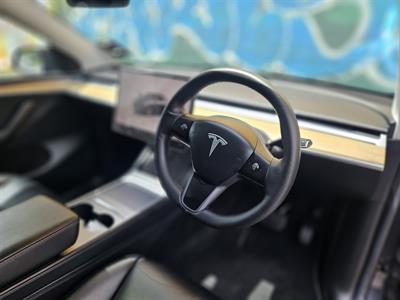 2022 Tesla Model Y - Thumbnail
