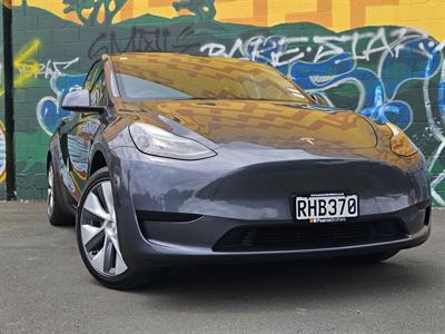 2022 Tesla Model Y - Thumbnail