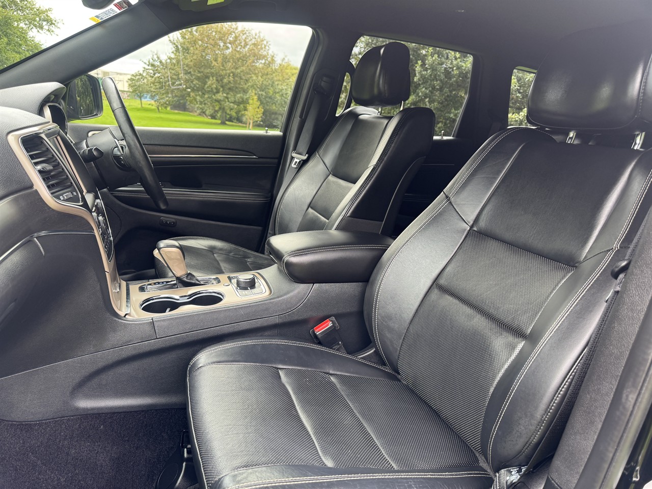 2017 Jeep GRAND CHEROKEE