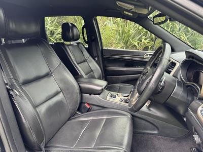 2017 Jeep GRAND CHEROKEE - Thumbnail