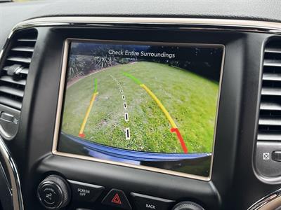 2017 Jeep GRAND CHEROKEE - Thumbnail