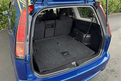 2004 Honda Stream - Thumbnail