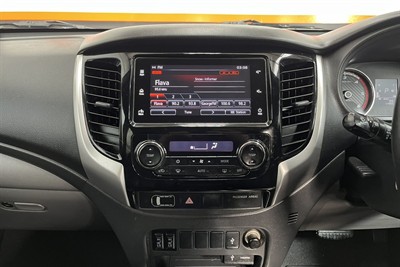 2017 Mitsubishi Triton - Thumbnail