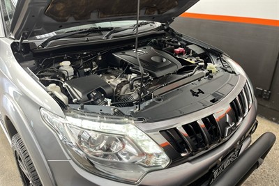 2017 Mitsubishi Triton - Thumbnail