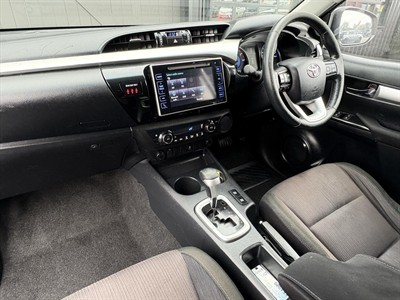 2016 Toyota Hilux - Thumbnail
