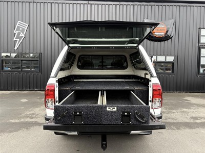 2016 Toyota Hilux - Thumbnail