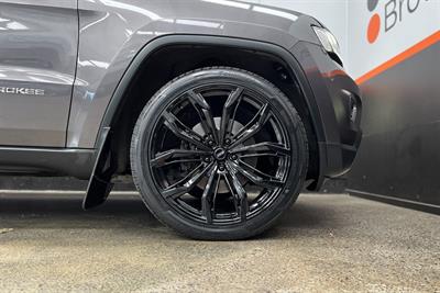 2014 Jeep Grand Cherokee - Thumbnail