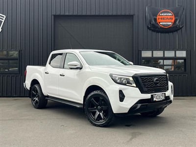 2022 Nissan Navara - Thumbnail
