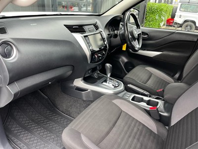 2022 Nissan Navara - Thumbnail