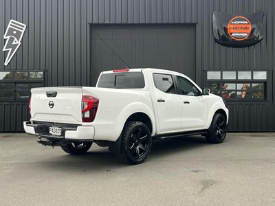 2022 Nissan Navara - Thumbnail