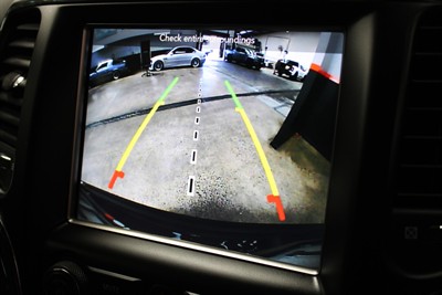 2018 Jeep Grand Cherokee - Thumbnail