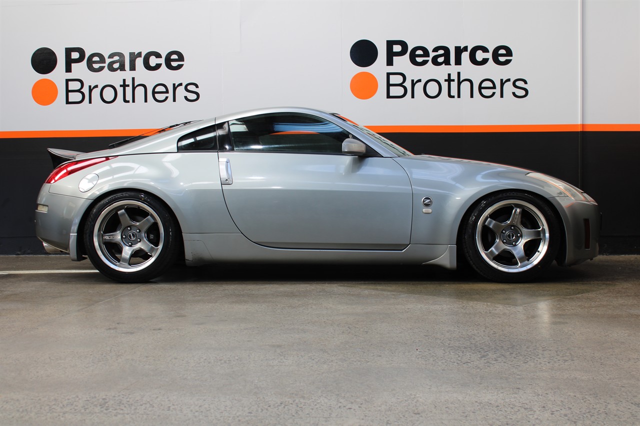 2004 Nissan Fairlady