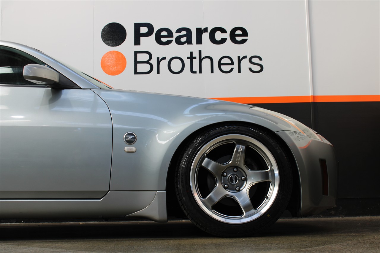 2004 Nissan Fairlady