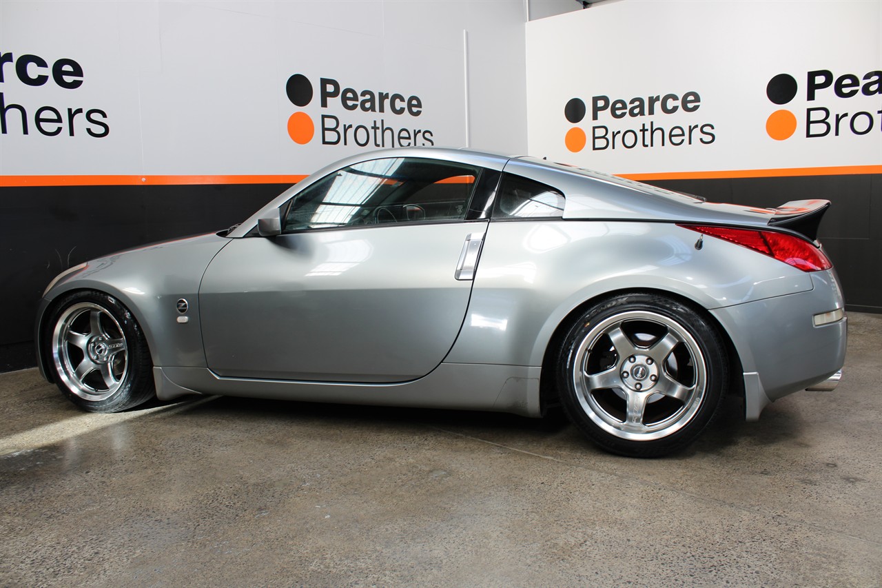 2004 Nissan Fairlady