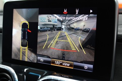 2020 Mercedes-Benz X-Class - Thumbnail