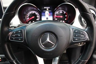 2020 Mercedes-Benz X-Class - Thumbnail