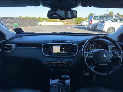 2017 Kia Sorento - Thumbnail