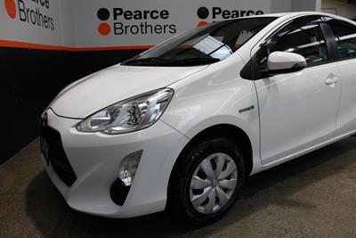 2016 Toyota Aqua - Thumbnail
