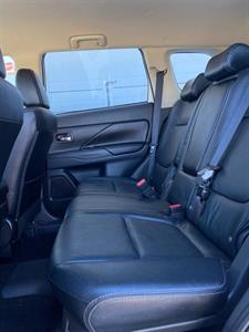 2014 Mitsubishi Outlander - Thumbnail