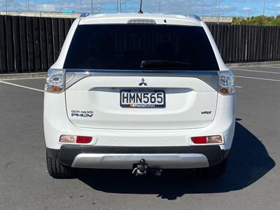 2014 Mitsubishi Outlander - Thumbnail