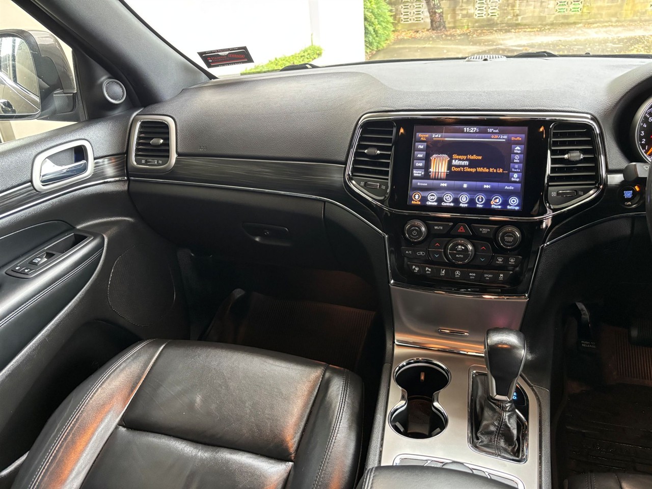2020 Jeep GRAND CHEROKEE