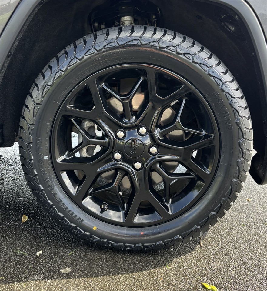 2020 Jeep GRAND CHEROKEE